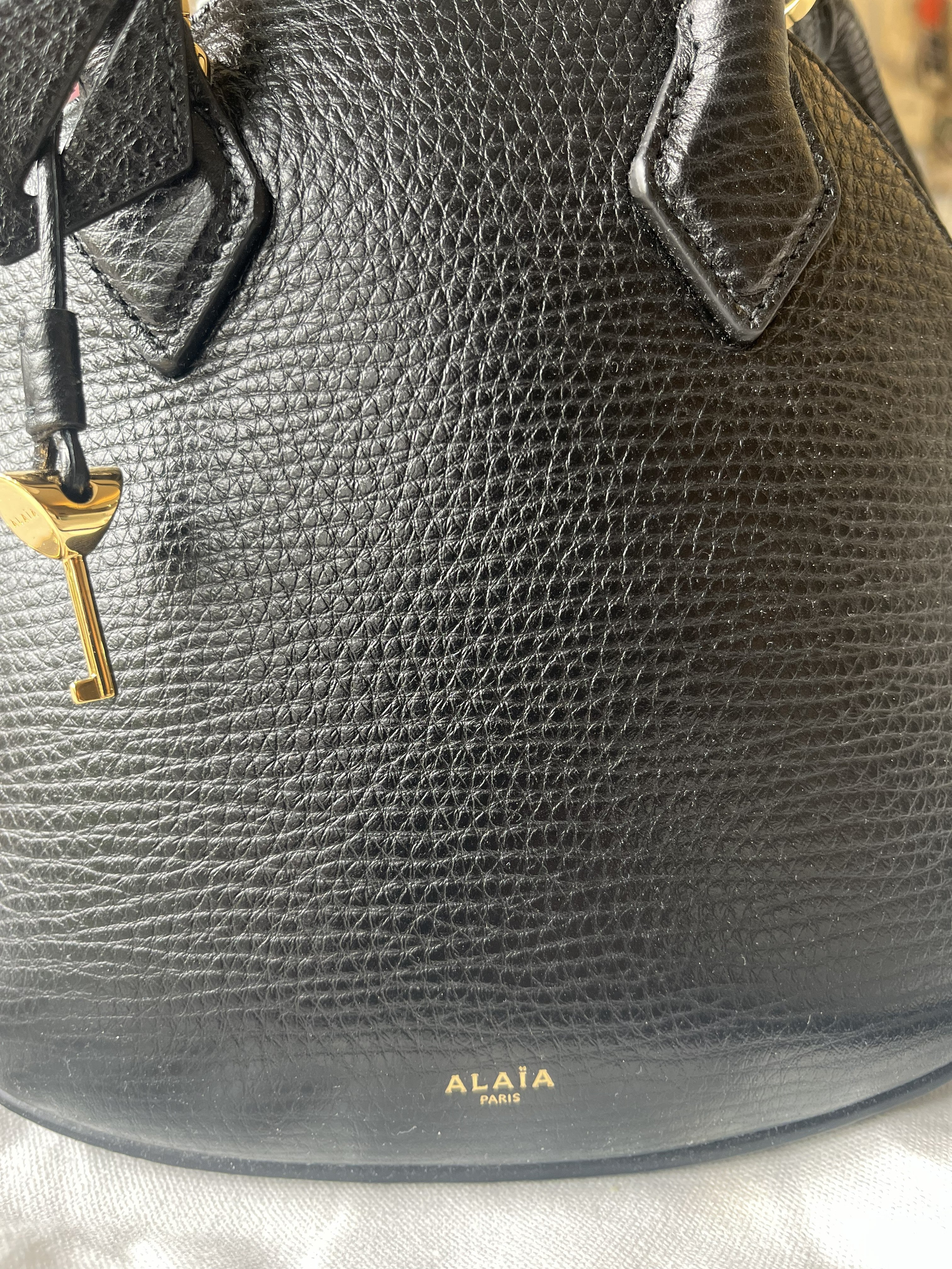 ALAÏA Dome 25 Bag