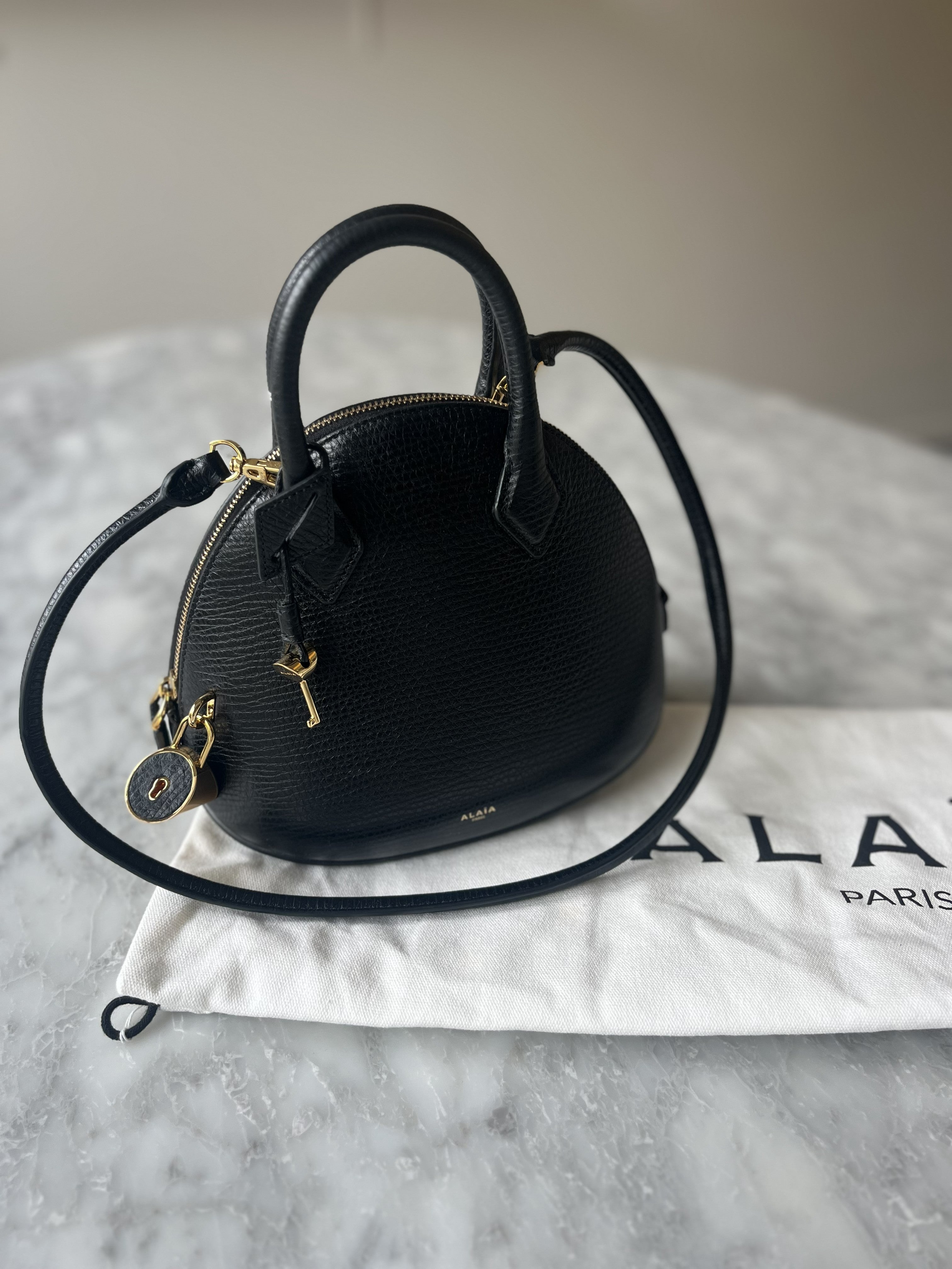 ALAÏA Dome 25 Bag
