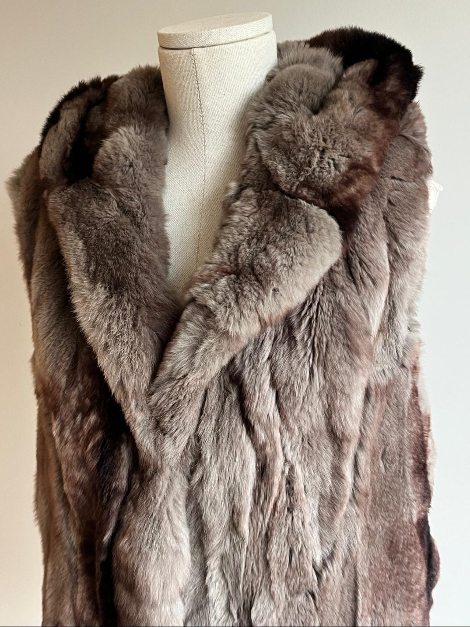 Hooded Fur Gilet - M