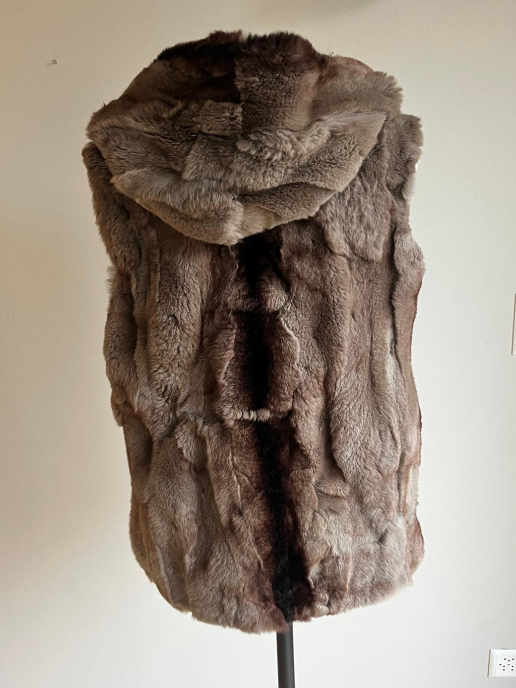 Hooded Fur Gilet - M