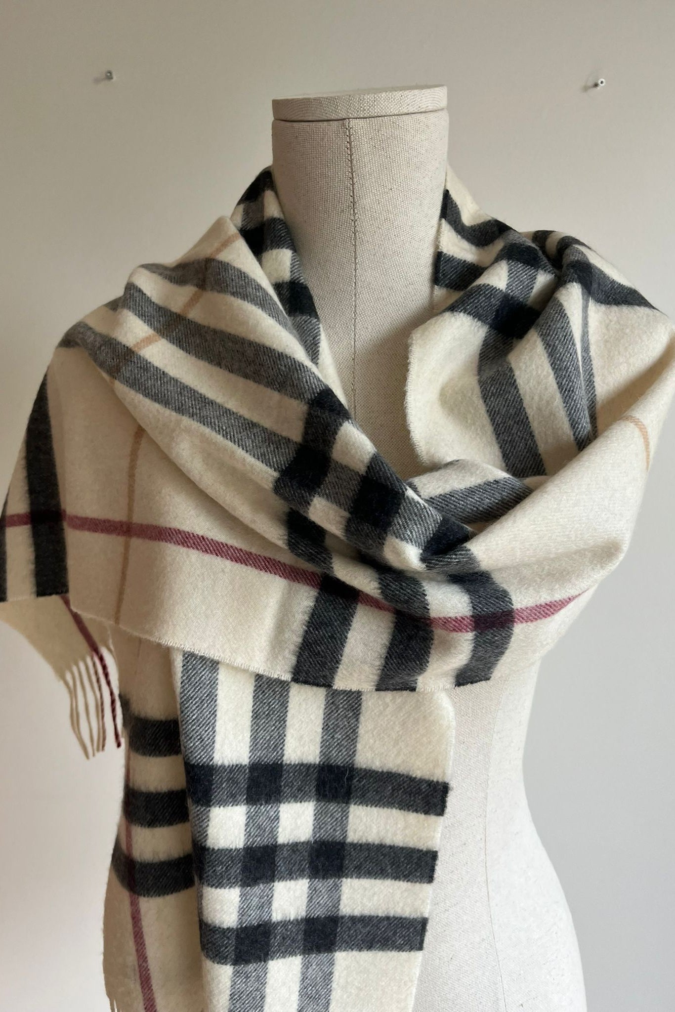 BURBERRY scarf