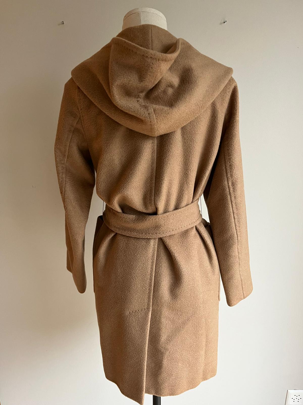 MAX MARA Hooded Coat - 38