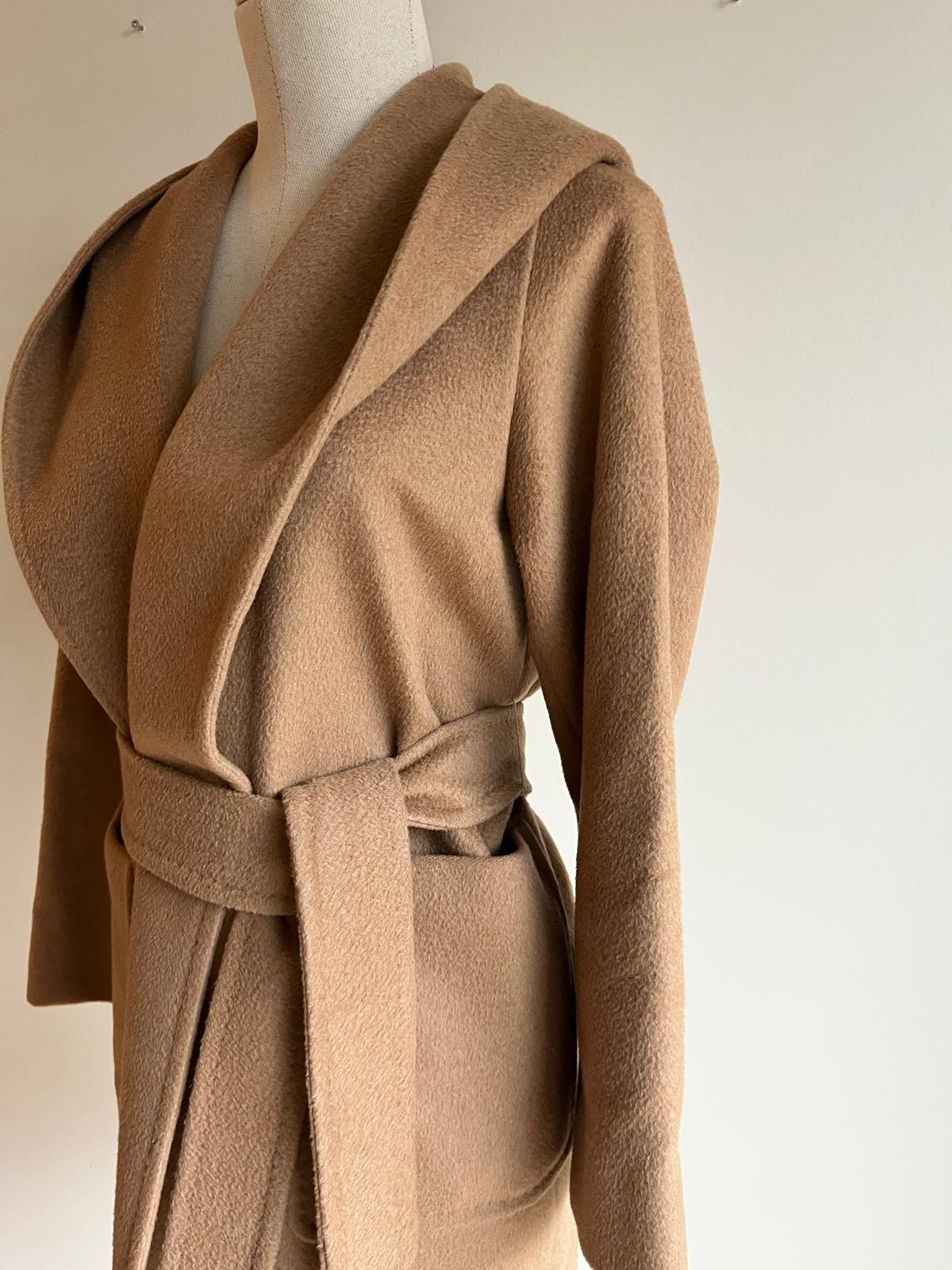 MAX MARA Hooded Coat - 38