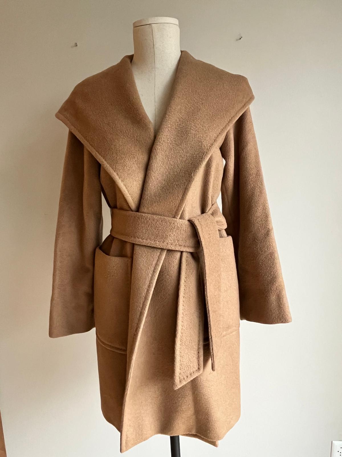 MAX MARA Hooded Coat - 38