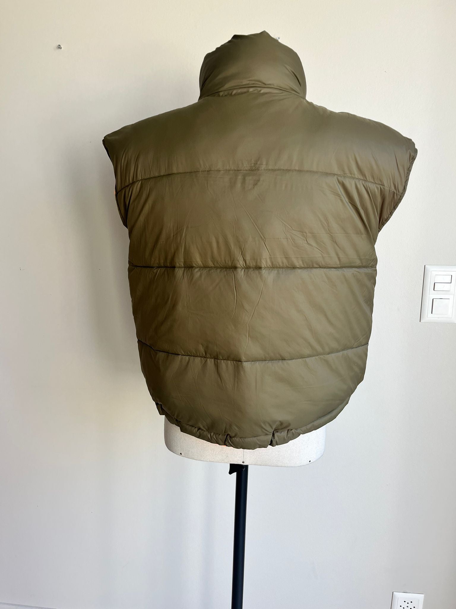 ESSENTIAL ANTWERP Down Gilet - XS