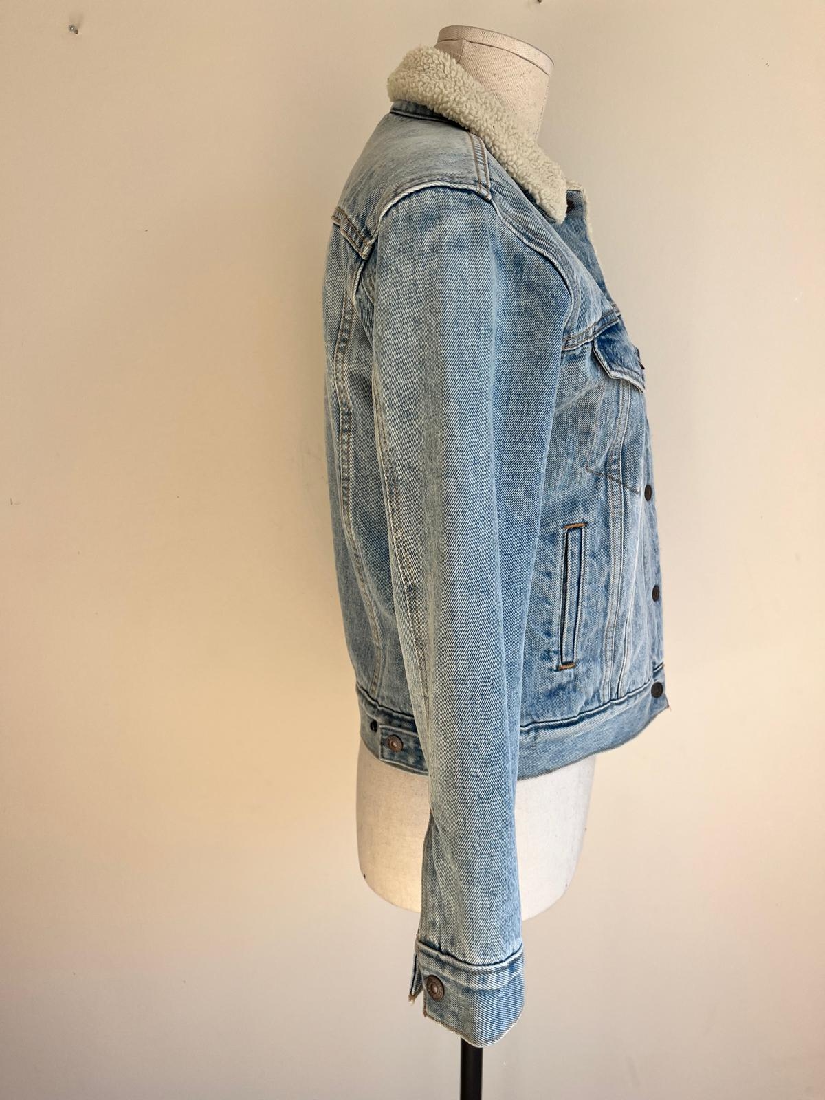LEVI'S Fur-Lined Denim Jacket - S